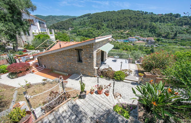 Villa Breezy Way - Among Greenery - Photo 1