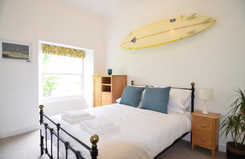 Towennan - four bedroomed apartment in quiet seaside village. - Foto 1