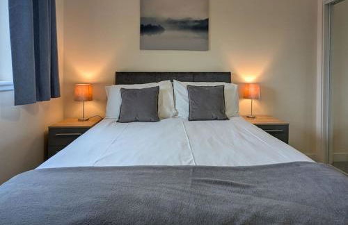 Parkgate 2 bed, private parking, Rosyth M90 - Photo 8