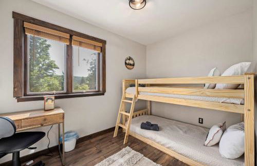 Family-Friendly Cabin with Heated Pool & Sauna - Foto 7