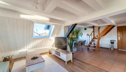 Ruhiges Maisonette-Apartment im Landhausstil mit weitem Ausblick - Foto 2