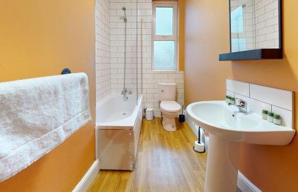 Unique 3Bed Home Free Parking Near Meadowhall - Foto 18