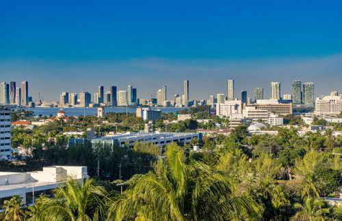 Fontainebleau Hotel Ocean View Fits 6! 1 BED/2 BA - Photo 46