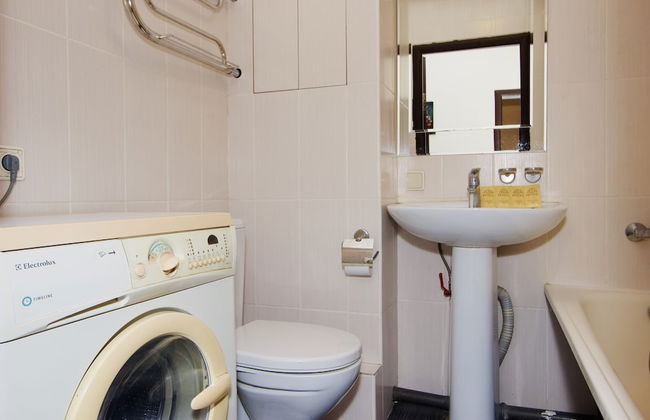 LUXKV Apartment on Gerasima Kurina - Photo 11