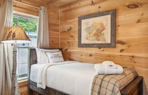 Pet-Friendly Lake Lure Cabin with Outdoor Oasis! - Foto 23