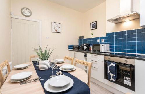 Stunning 5 bedroom home Wirral Birkenhead Sleeps 9- Free Parking-5G Internet - Foto 30