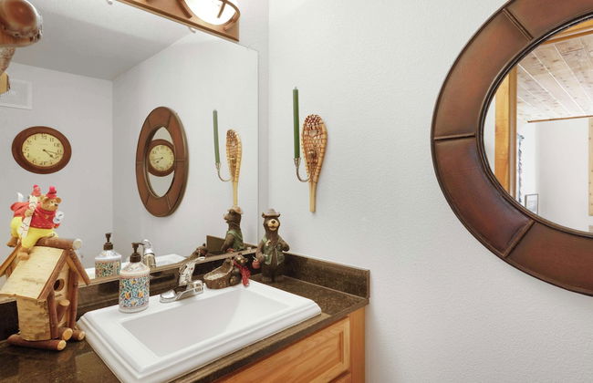 Paradise Pines 3BR Secluded Cabin Minutes in Tahoe Donner! - Foto 10