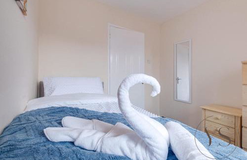 Group-Friendly 3BR Near Dudley + Parking - Foto 25