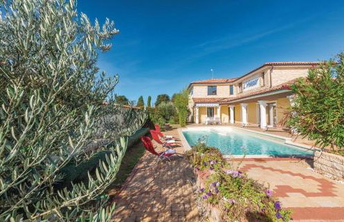 Four-Bedroom Holiday Home In Vodnjan - Foto 9