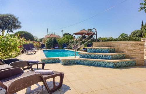 Charming villa Nera with pool and hydromassage near the beach - Foto 55
