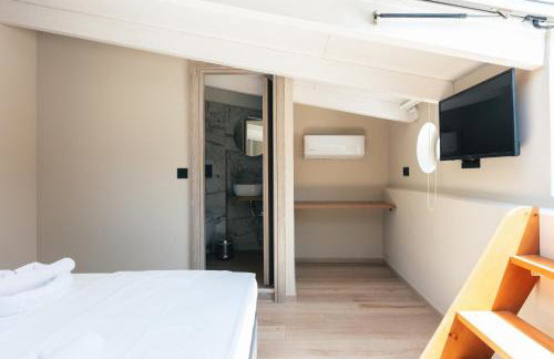Isla Villas & Suites - Photo 28