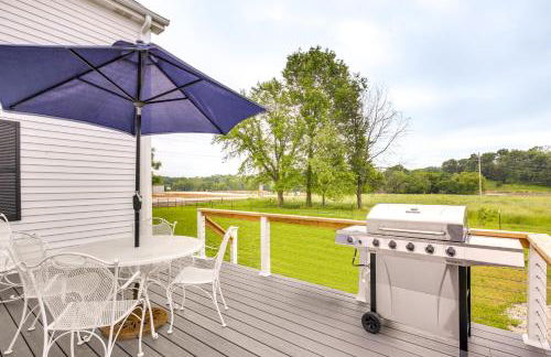 Peaceful Country Home in Serene Setting with Yard - Foto 2