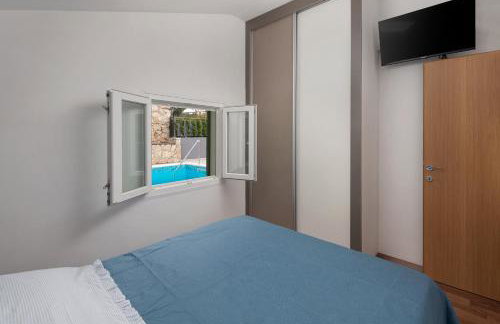 Green House - Photo 13