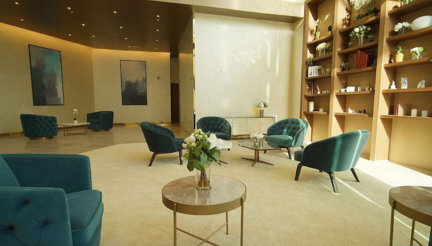 Coin salon dans le hall