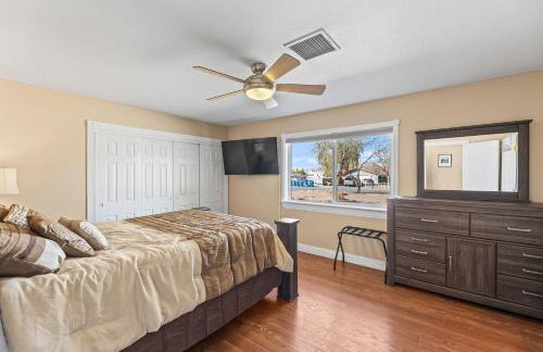 Spacious Desert Getaway! - Photo 34