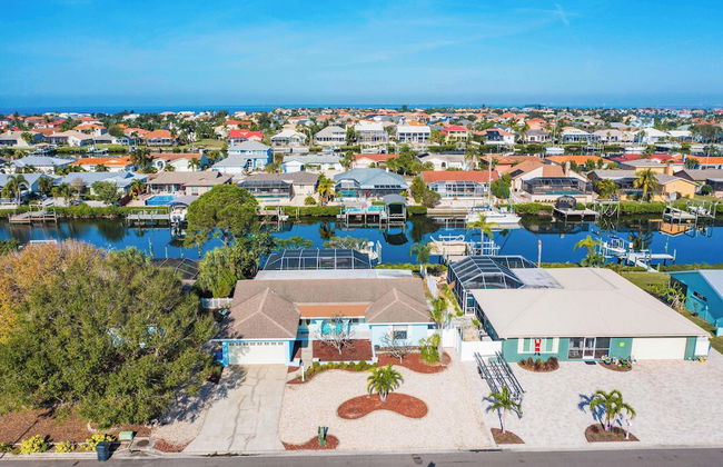 Waterfront Pool House w/ Heated Pool! - Foto 49