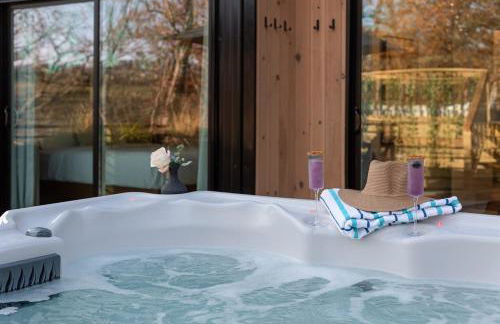 Heated Hydro Pool -Spa - Plunge - Luxe AVL Retreat - Foto 23