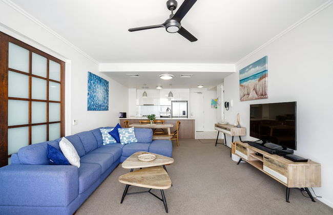 Reflection on the Sea - Foto 47