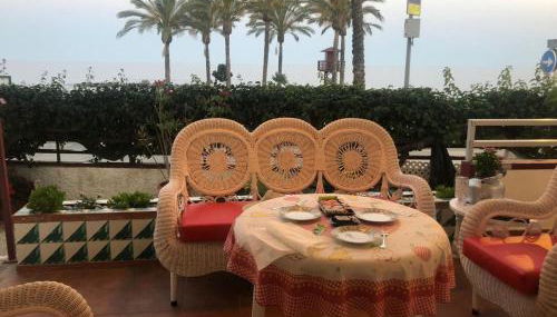 Apartamento lujoso en primera linea de playa - Foto 4