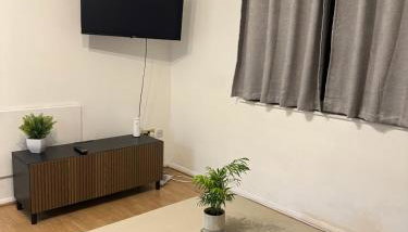 Maya-Ama Cosy 2 Bedroom Flat Near Lakeside Shopping Centre And Grays - Foto 4