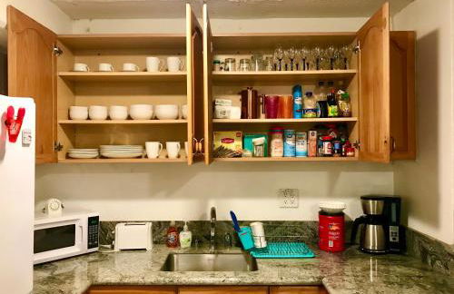 WAIKIKI 2 BEDROOMS, 1 BATH, FREE PARKING, SLEEP 6 - Foto 33