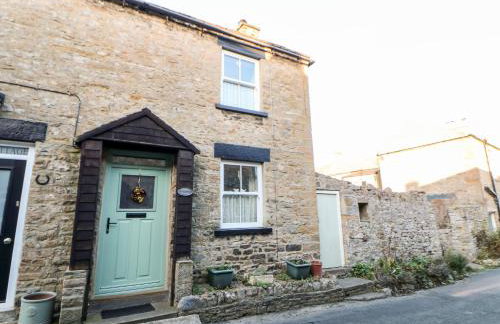 Myrtle Cottage - Photo 1