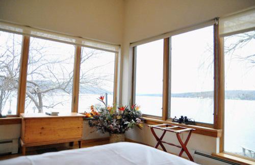 Risingwater Newly Listed Stunning Home with 150-Foot Beachfront in the Finger Lakes - Foto 23