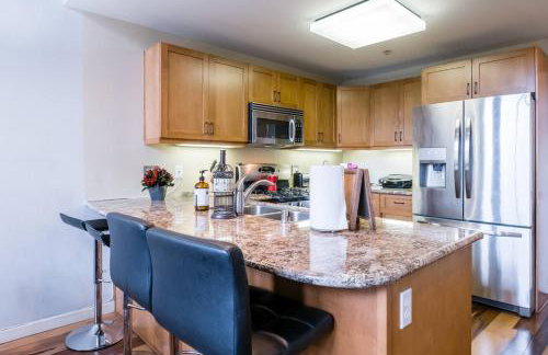 Modern 2BR Downtown San Jose Condo Walkable - Foto 13
