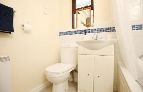 2 bed bungalow - Driveway Parking - Foto 10