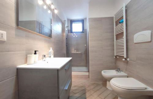 Villa Bassani, grande e luminosa ideale per gruppi - Photo 32