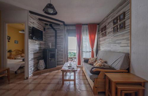 Apt Romántico con chimenea con Fibra óptica y terraza - Foto 1