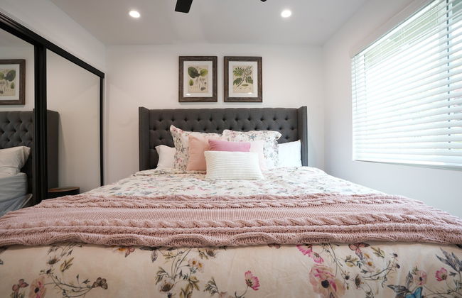 Coming Mid-April 2023! Beautifully upgraded two-story home with backyard oasis - Photo 6