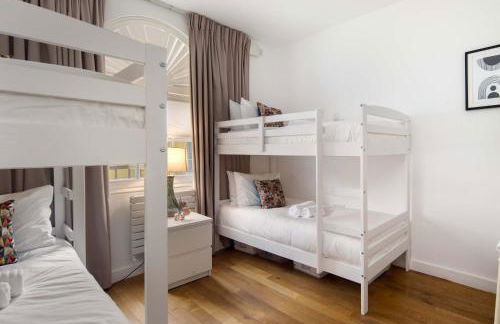 1 Min Walk to Euston Station, Modern Townhouse - Photo 11