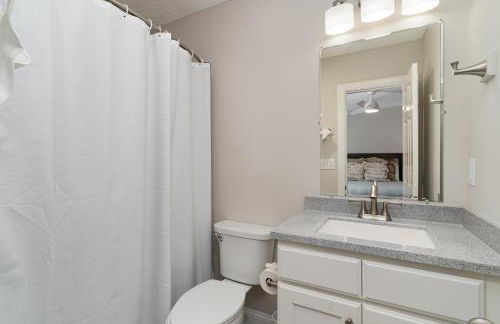 311B - True Beachfront w/ Private Walkway and Pool - Foto 26