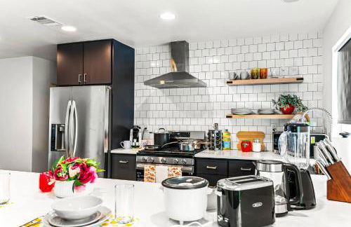 4BR Luxury Stay | 2 Kings | Near DT | Family+Games - Foto 39