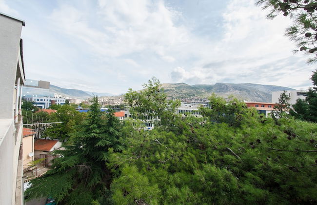 Luxury Apartment in City Center - Photo 30