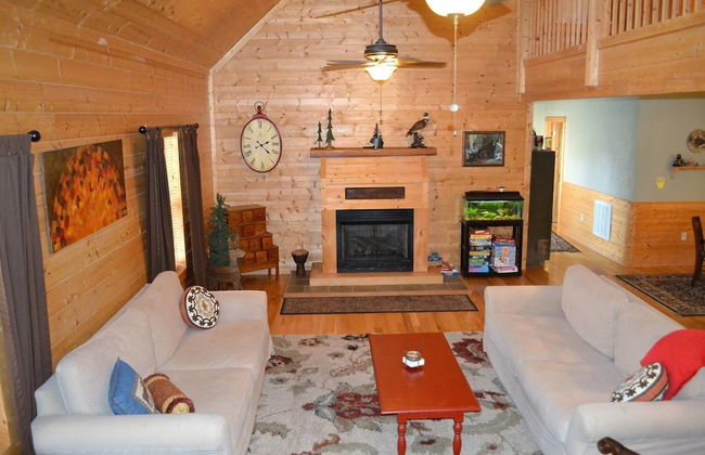 Comfortable Mountain Home near Everything yet Private - Foto 11