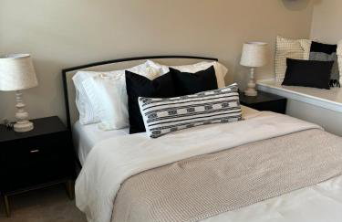 Elegant & Modern Plymouth 3-bed 25-bath Townhome - Foto 13