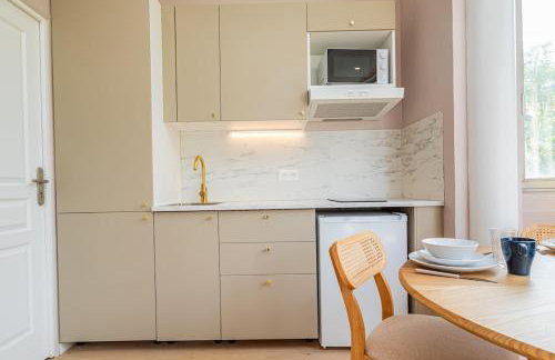 Stylish 1-Bedroom Apartment with Air Conditioning in Paris 17th - Foto 13