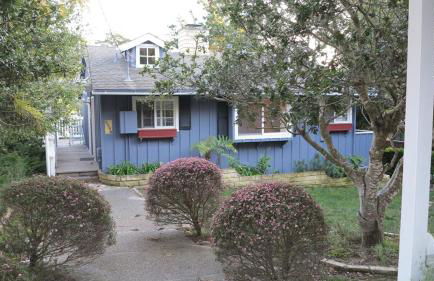 Elegant Carmel Cottage - Foto 11