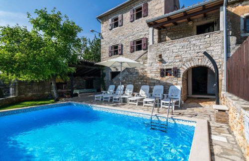 Rustic Villa Marija with panoramic view in Zrenj - Foto 1