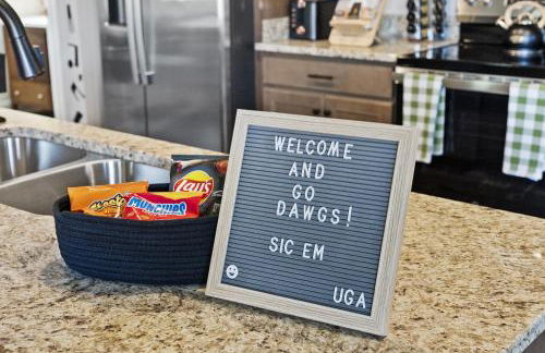 13 mins to Downtown & Stadium - Game Room - Game Day - Foto 34