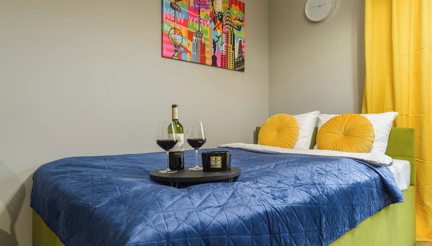 Lumina modern studio with balcony - Foto 4, Habitación