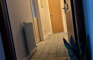 Panmure by CENTRAL SERVICED APARTMENTS - 2 Double Bedrooms - Monifieth - Sleeps 4 - Modern & Unique - Smart TV & WiFi - Fully Equipped Kitchen - Spacious & Unique - Foto 20