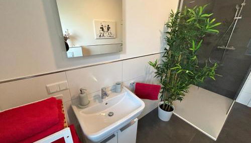 Moderne Ferienwohnung Green Forest mit Balkon und Stellplatz - Foto 4