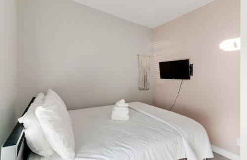 Parthenon Getaway - 2Bdrm - Foto 1