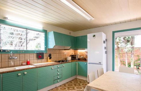 5 Bedroom Awesome Home In Alella - Foto 5