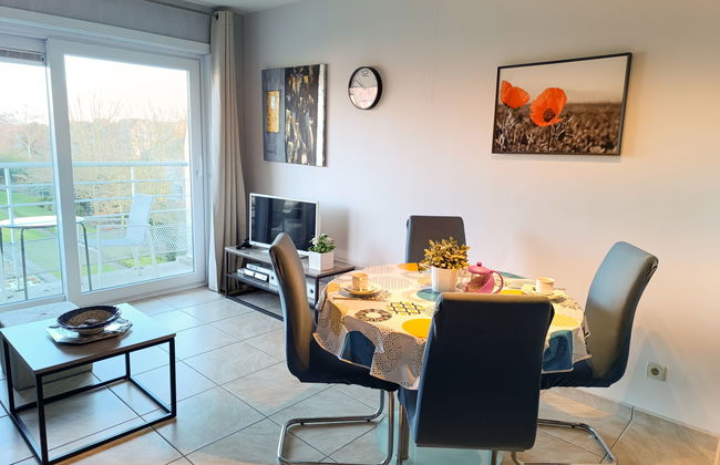 1 bedroom Apartment in De Haan with swimming pool and garden - Photo 1