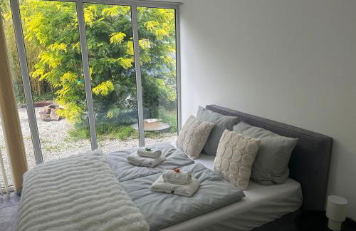 Design-Ferienhaus mit Garten, Kino & 5 Schlafzimmern - Foto 8