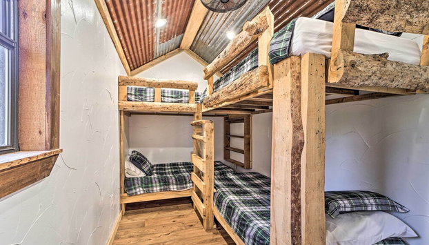 Wilburton Cabin w/ Fire Pit, Mountain Views - Foto 2, Interior